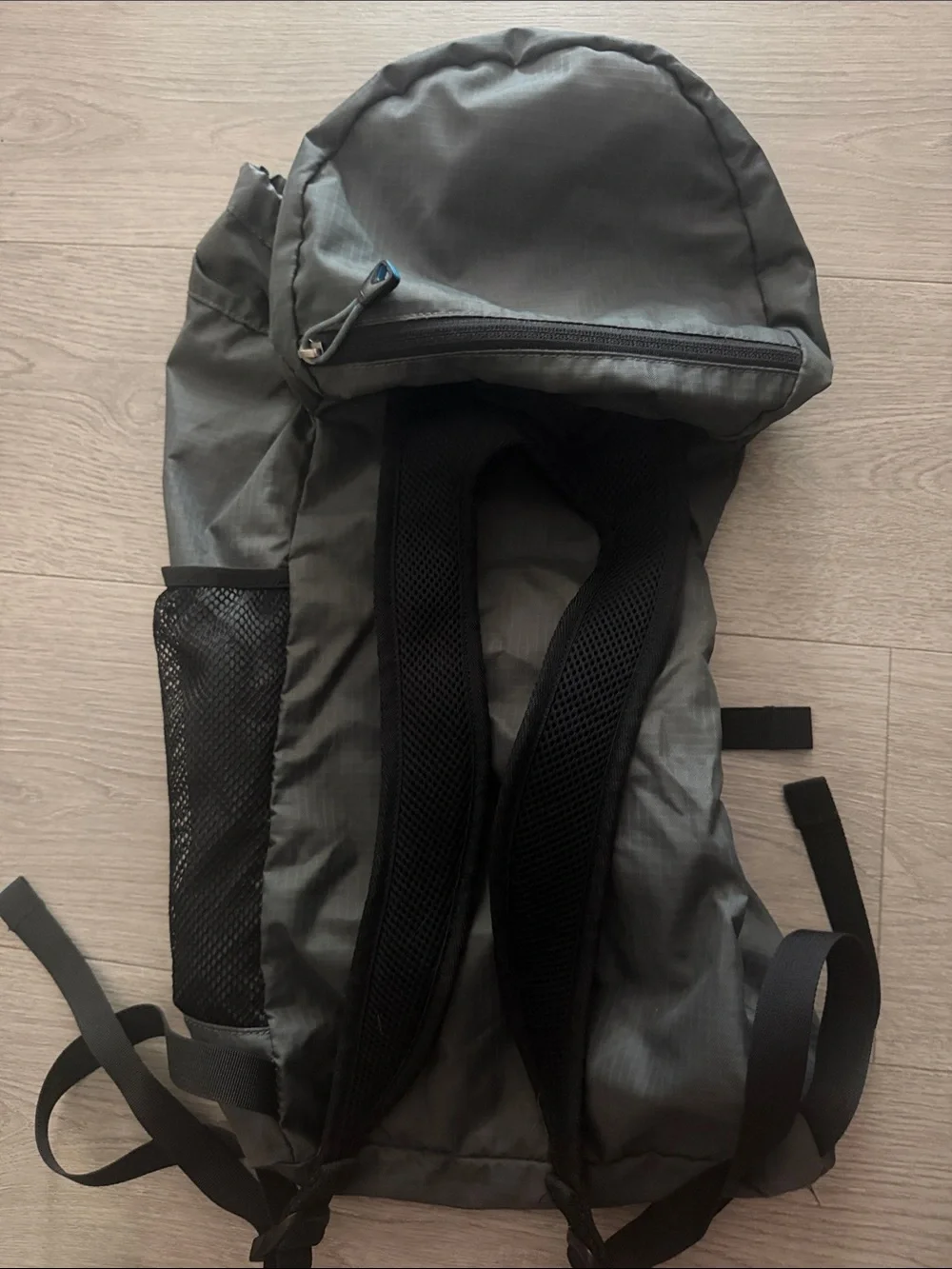 REI Gray Stuff Travel Pack – Packable Men’s Daypack